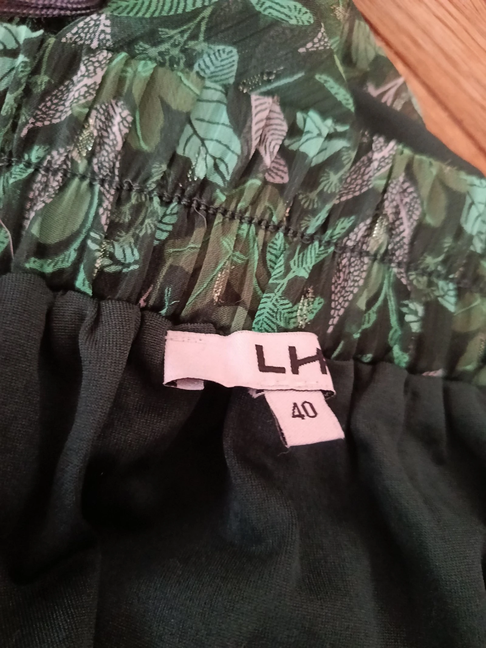 Wijd groene en zilveren rok. Maat 40 – photo 4